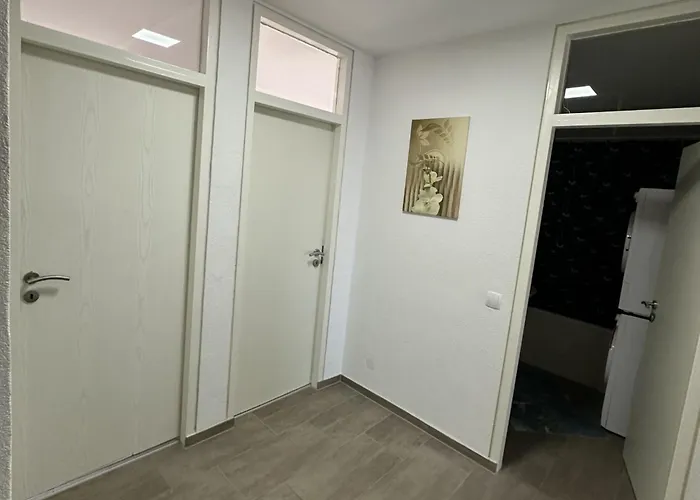 Modernes Mit Balkon *